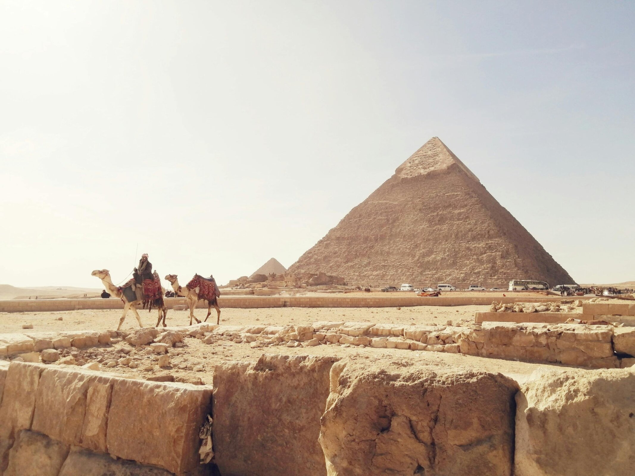 Exploring the Seven Wonders of the World: Ancient and Modern