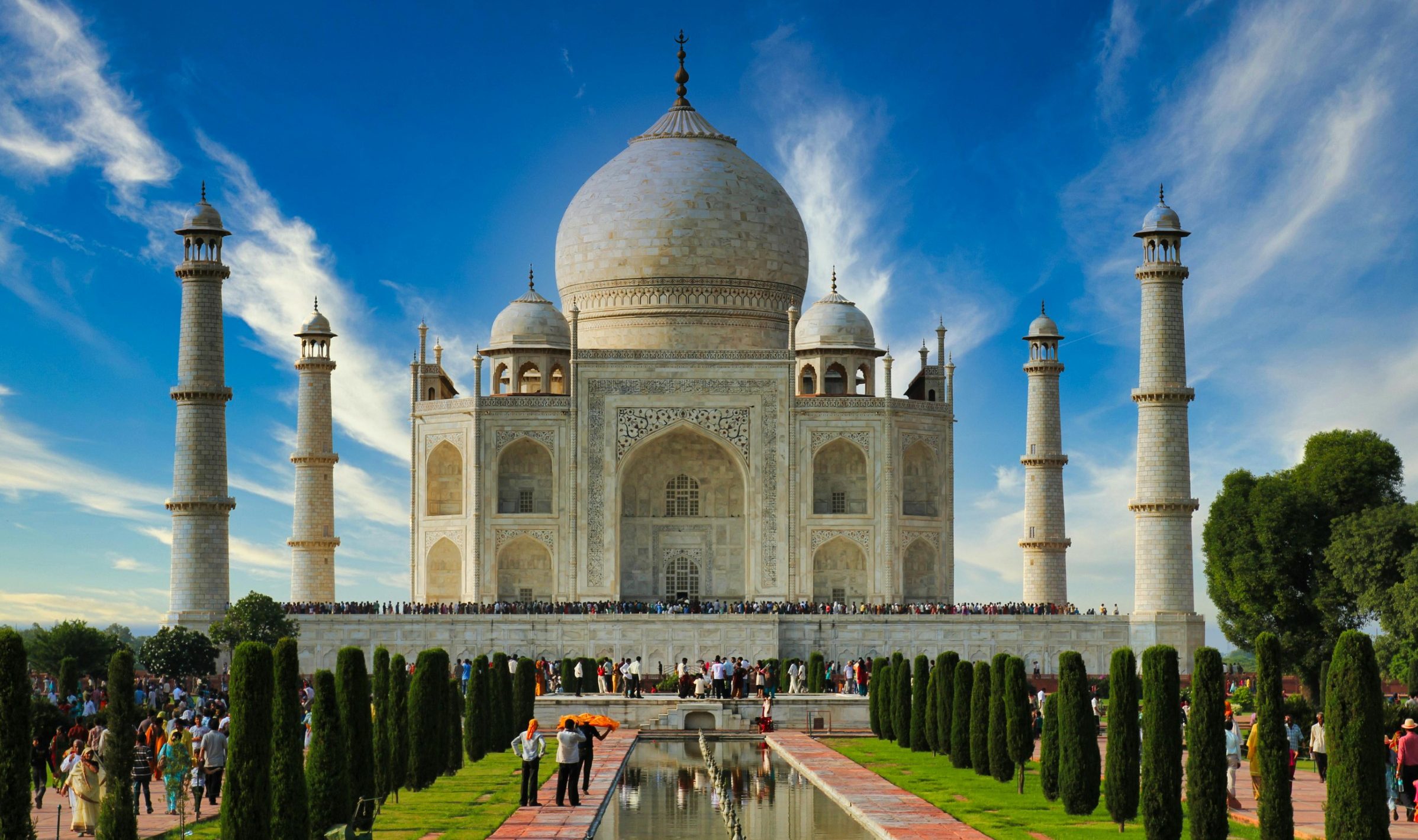 Experience travel destinations and monuments in India